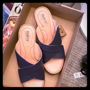 Brand New Born Navy Coney Leather Sandals